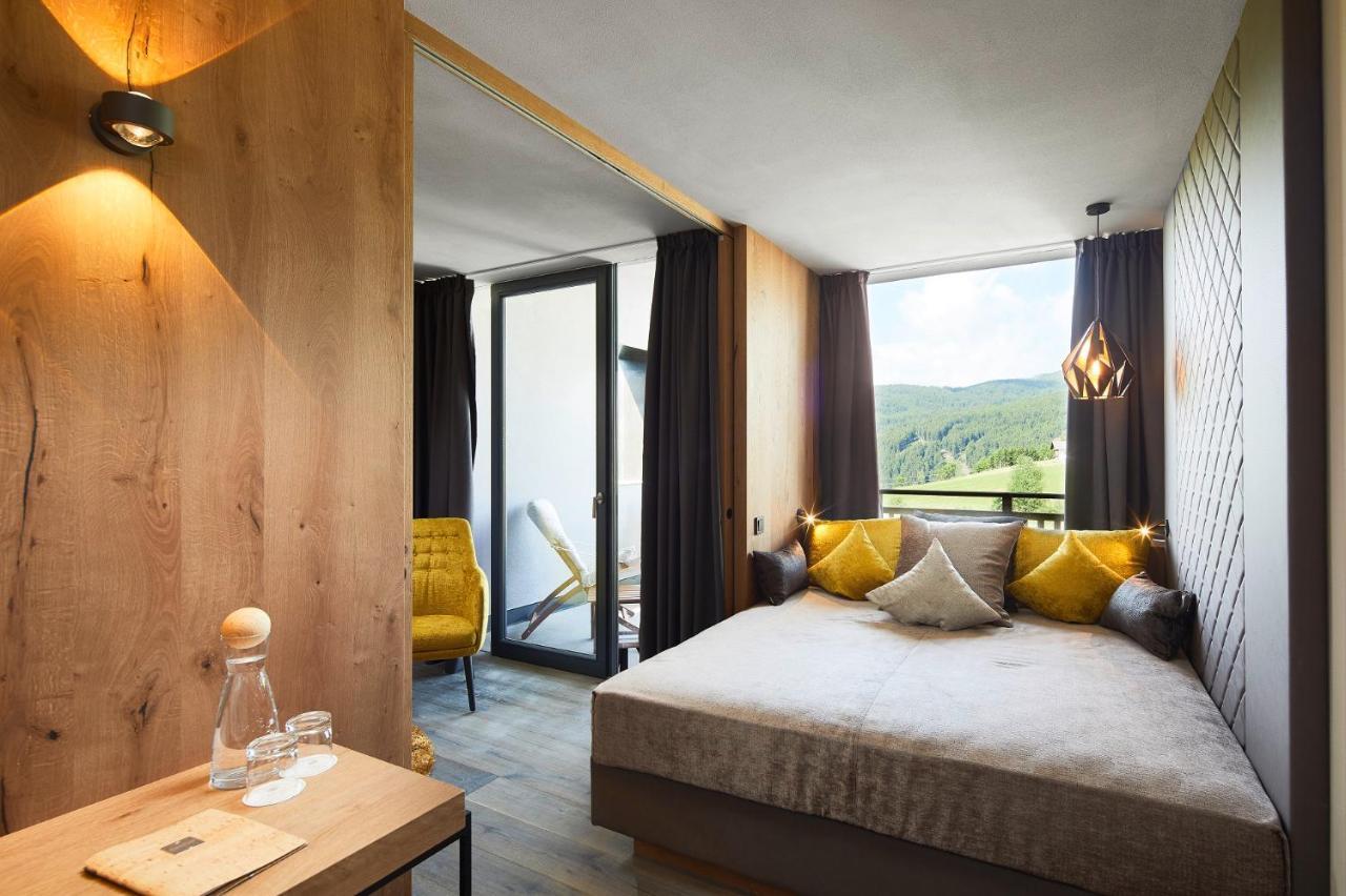 Отель Sonnenberg Panorama Dolomites Wellbeing Маранца Экстерьер фото
